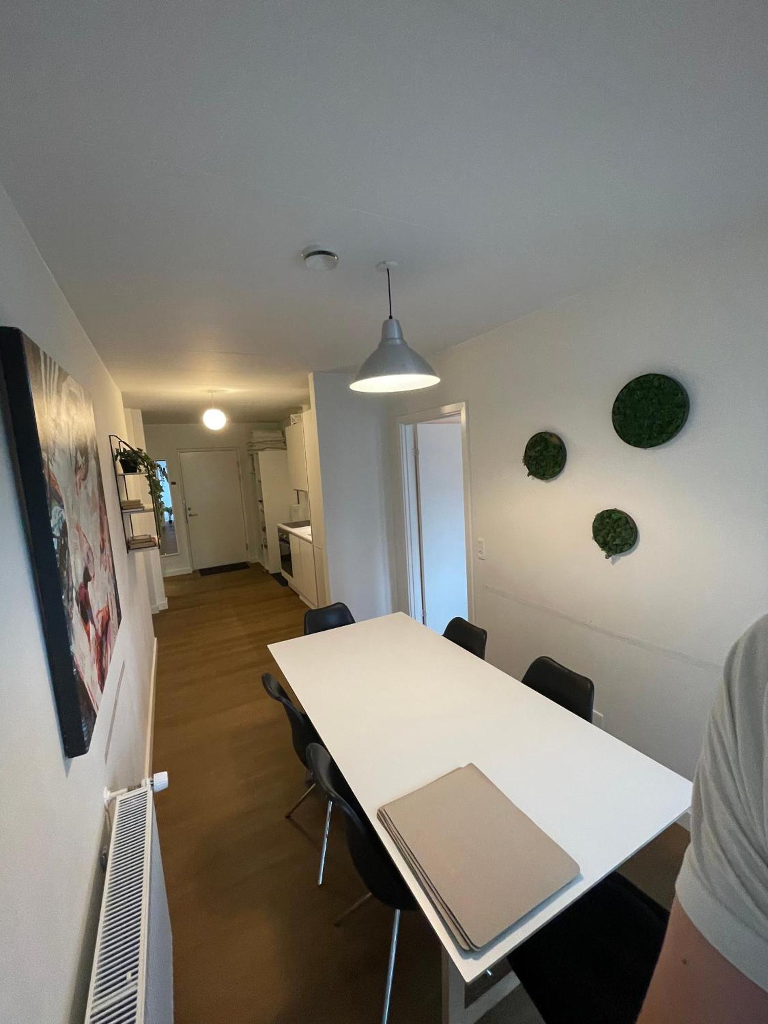 Modern Central Apt With Rooftop, Privat Balcony, & Free Parking,Next To Aarhus Attractions Exterior photo