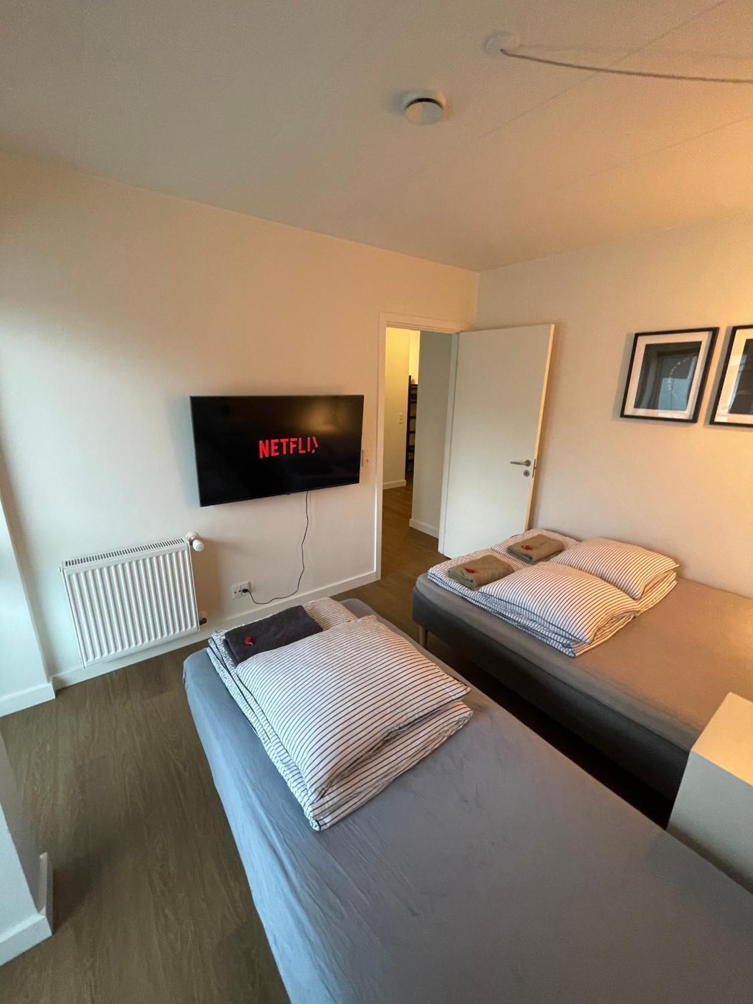 Modern Central Apt With Rooftop, Privat Balcony, & Free Parking,Next To Aarhus Attractions Exterior photo